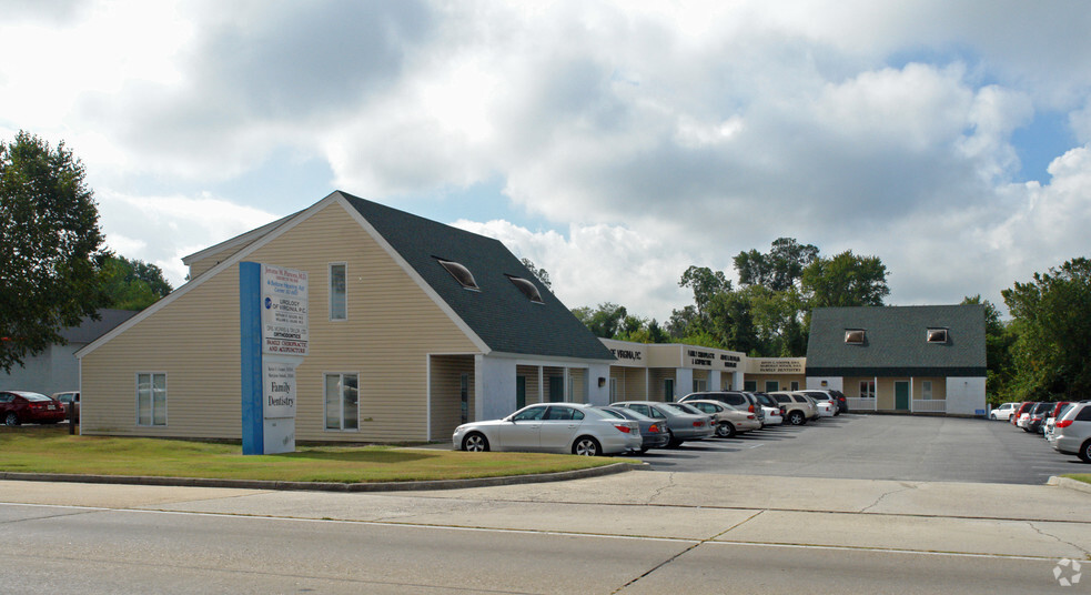 3105 Western Branch Blvd, Chesapeake, VA for lease - Building Photo - Image 2 of 5