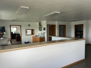 213 10th St, Onawa, IA for lease Interior Photo- Image 2 of 8