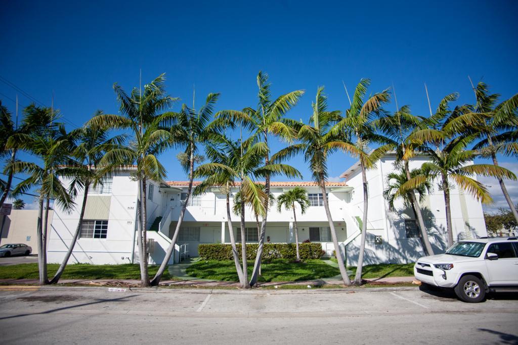 7130 Rue Versailles, Miami Beach, FL for sale Building Photo- Image 1 of 1