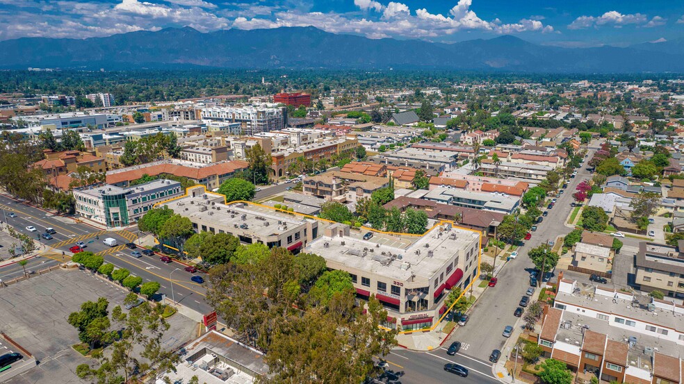 330 S Garfield Ave, Alhambra, CA for sale - Building Photo - Image 2 of 19