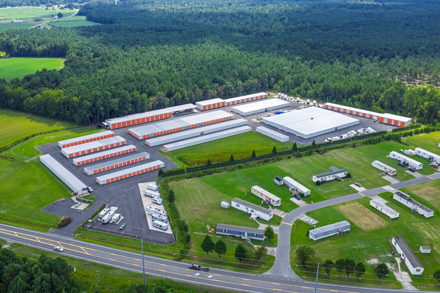 Stow and Go Storage 2 Property Portfolio portfolio of 2 properties for sale on LoopNet.com - Building Photo - Image 3 of 16