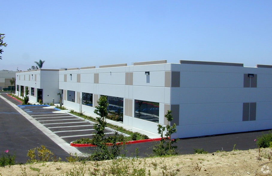 1235 Activity Dr, Vista, CA for lease - Building Photo - Image 2 of 6