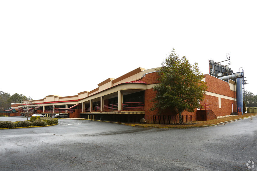 6025 Peachtree Pky, Norcross, GA for lease - Building Photo - Image 3 of 10