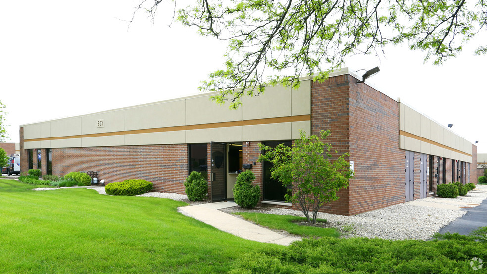 603 Country Club Dr, Bensenville, IL for lease - Primary Photo - Image 1 of 4