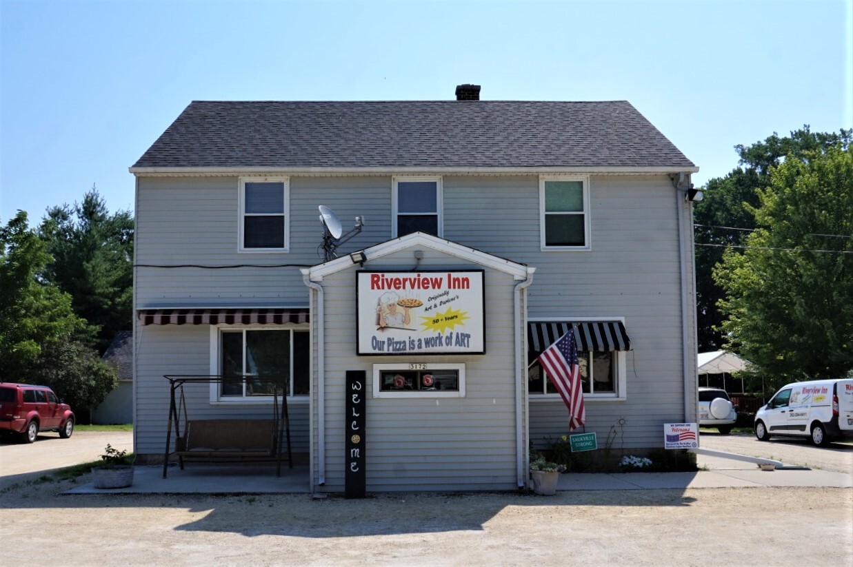 3172 County Rd W, Saukville, WI for sale Primary Photo- Image 1 of 1