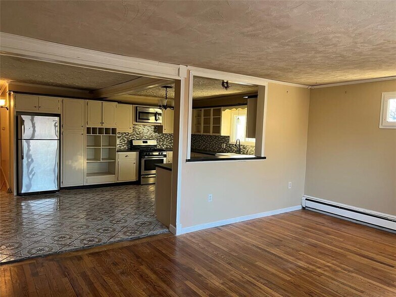 631 NY-17K Hwy, Montgomery, NY for sale - Interior Photo - Image 1 of 1