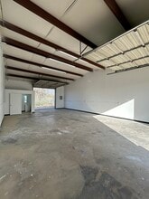 5051 David Strickland Rd, Fort Worth, TX for lease Interior Photo- Image 1 of 3