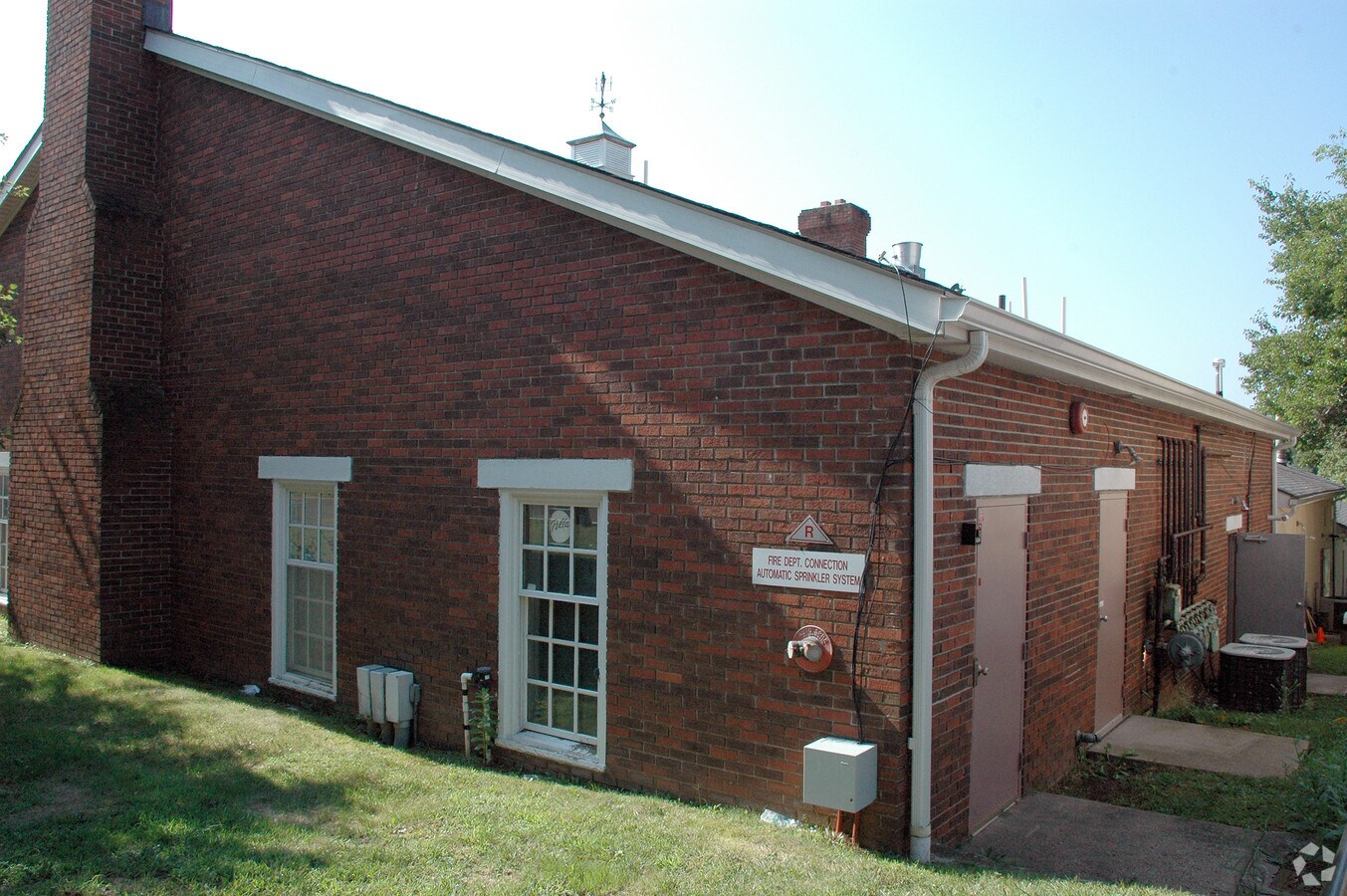 1966 Washington Valley Rd, Martinsville, NJ 08836