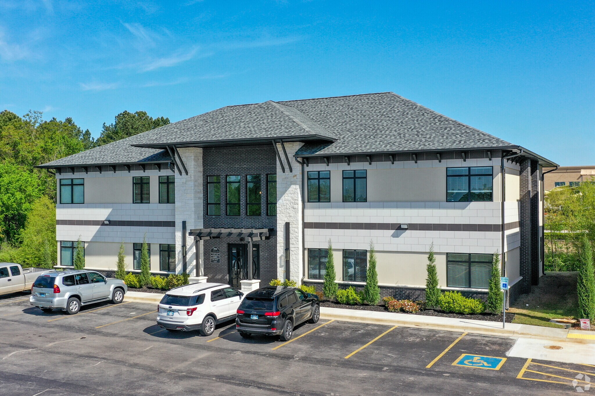 7804 E 108th St S, Tulsa, OK for sale Primary Photo- Image 1 of 1