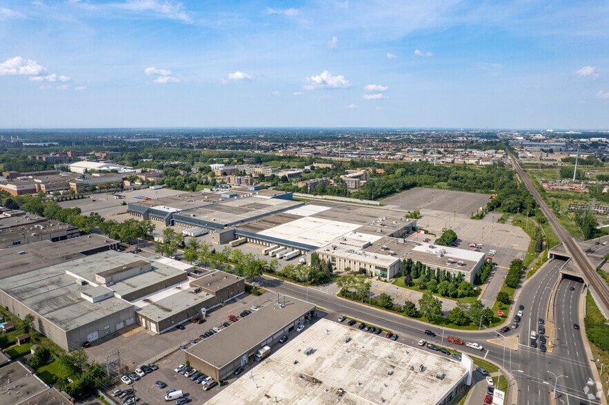 11281-11299 Boul Albert-Hudon, Montréal, QC for lease - Aerial - Image 3 of 24