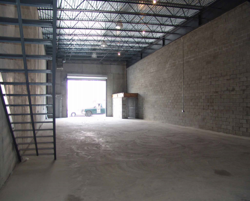 902 E 92nd St, Brooklyn, NY for lease - Interior Photo - Image 2 of 2