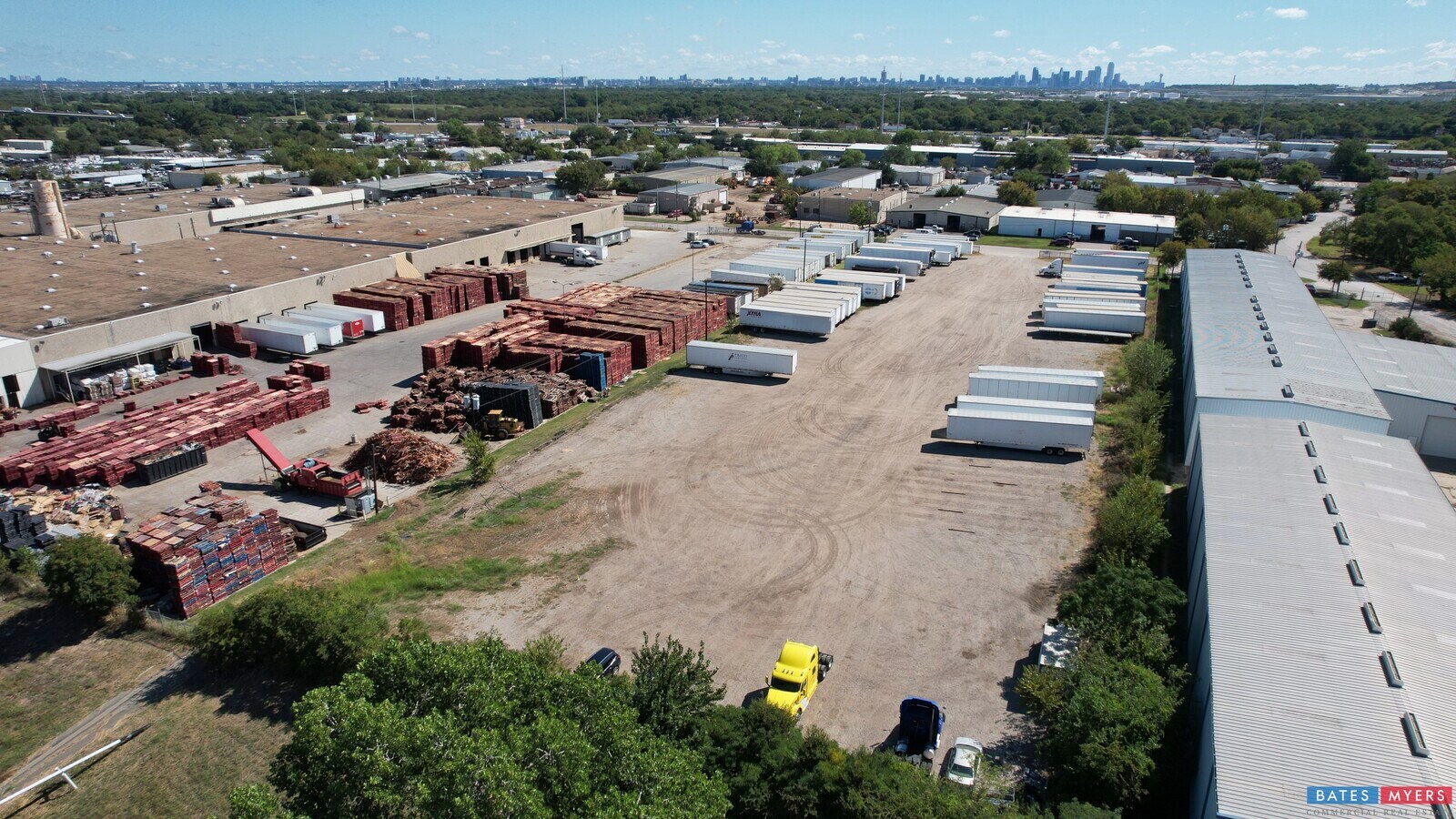 2829 Sea Harbor Rd, Dallas, TX 75212