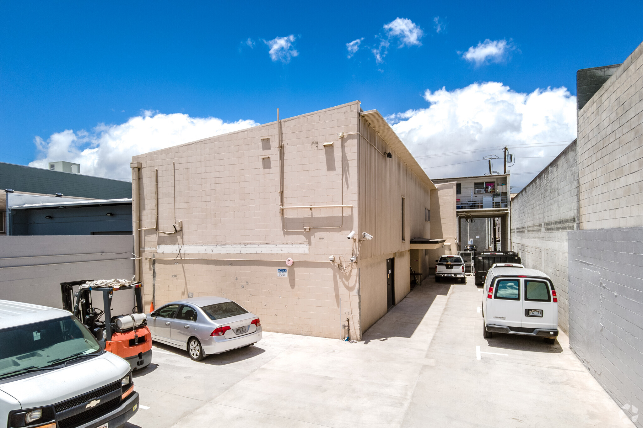 1724 Hart St, Honolulu, HI for sale Building Photo- Image 1 of 1