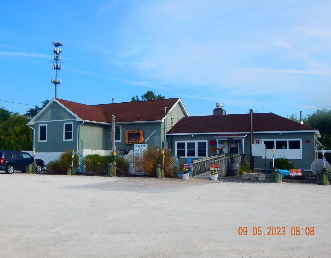 74 Mantoloking Rd, Brick, NJ 08723