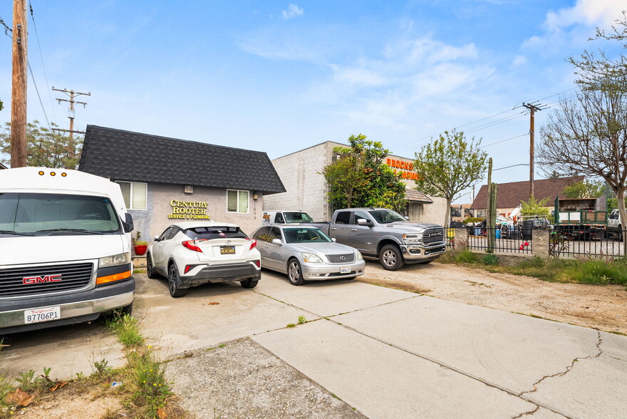 1609 S California Ave, Monrovia, CA for sale - Building Photo - Image 3 of 35