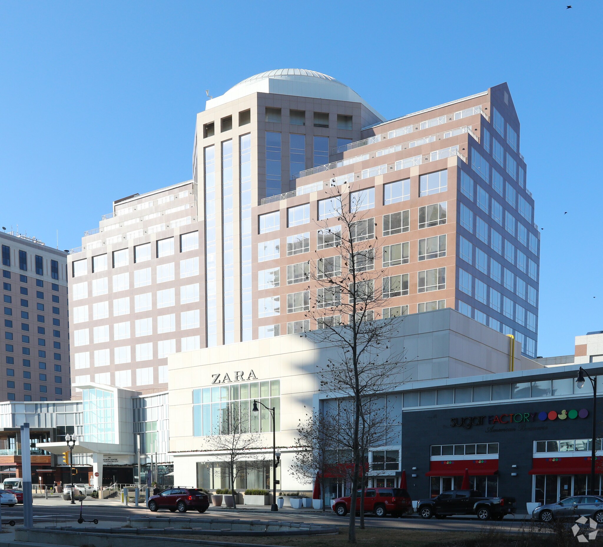 1200 S Hayes St, Arlington, VA 22202 Metro Tower at Pentagon City