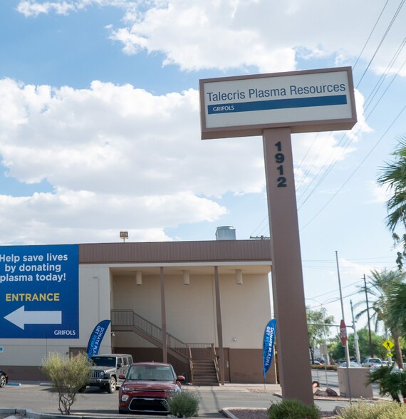 1912 Civic Center Dr, North Las Vegas, NV for sale - Building Photo - Image 2 of 7