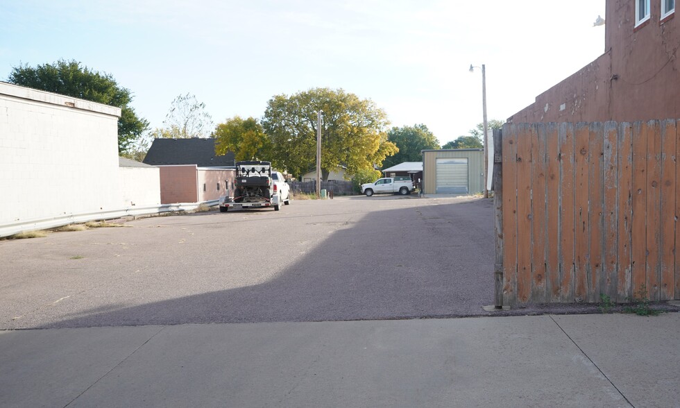 118 E 2nd St, Miller, SD for sale - Building Photo - Image 3 of 9