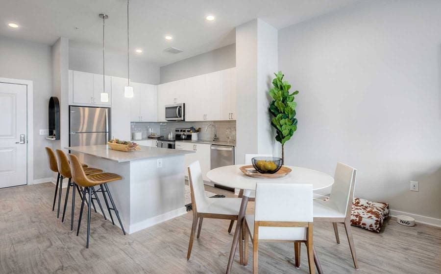 555 President St, Baltimore, MD for lease - Interior Photo - Image 3 of 47