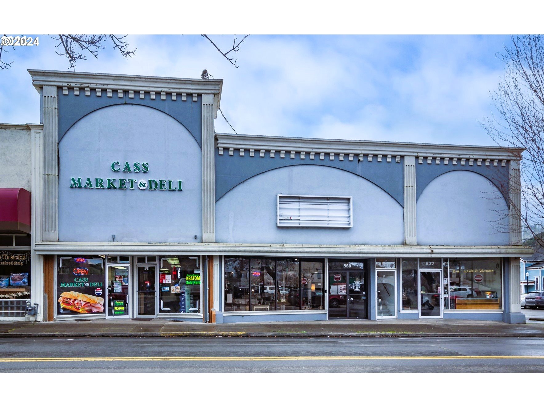 831 SE Cass Ave, Roseburg, OR for sale Building Photo- Image 1 of 33