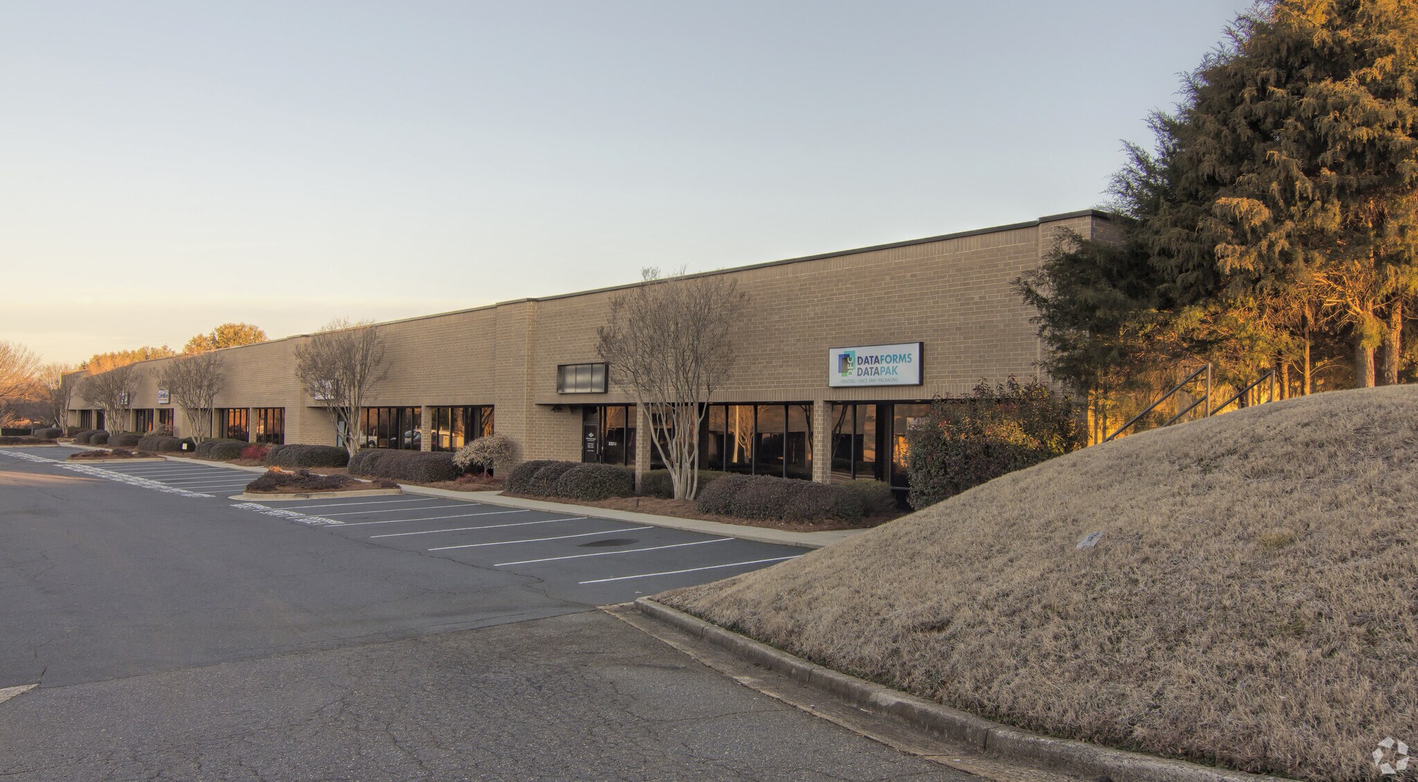 8301 Arrowridge Blvd, Charlotte, NC for lease Building Photo- Image 1 of 9