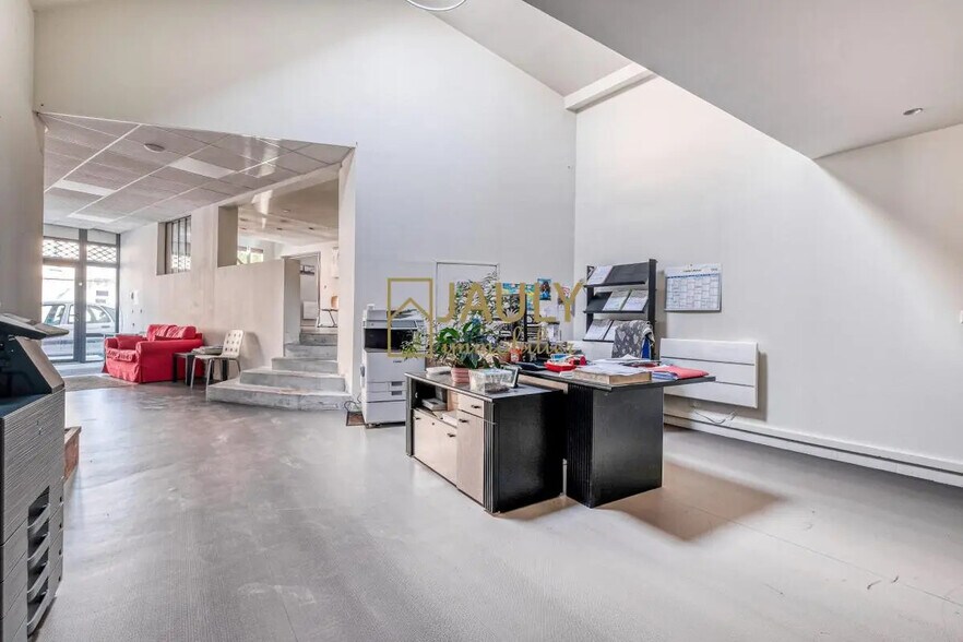 Office in Mareuil-lès-Meaux for sale - Building Photo - Image 2 of 19