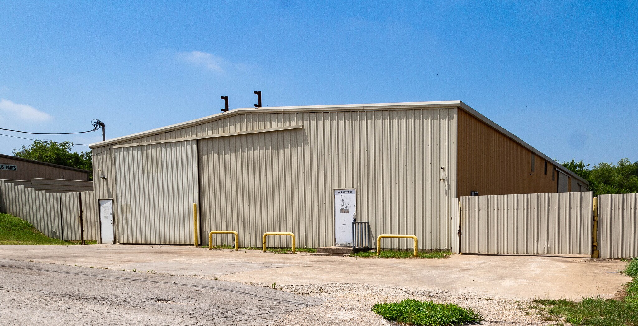 211 S Austin St, Hutchins, TX for sale Building Photo- Image 1 of 31