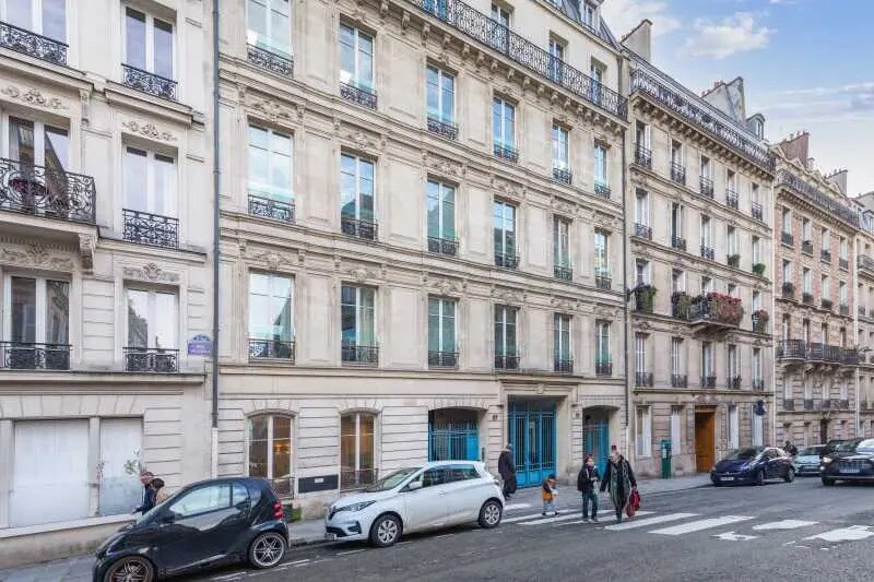 37 Rue De Liège, Paris for lease - Building Photo - Image 1 of 5