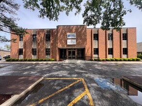 12413 S Harlem Ave, Palos Heights, IL for lease Interior Photo- Image 1 of 9