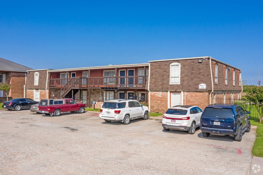 1120 Red Bluff Rd, Pasadena, TX for sale - Primary Photo - Image 1 of 1