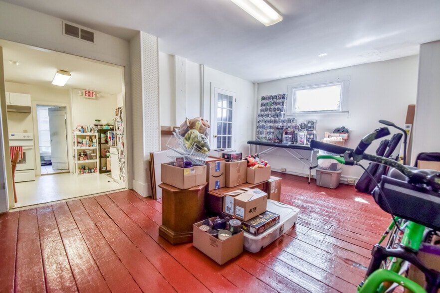 13-15 Main St, Madison, OH for sale - Interior Photo - Image 3 of 27