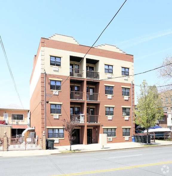 2543-2545 Bronxwood Ave, Bronx, NY for sale - Primary Photo - Image 1 of 12