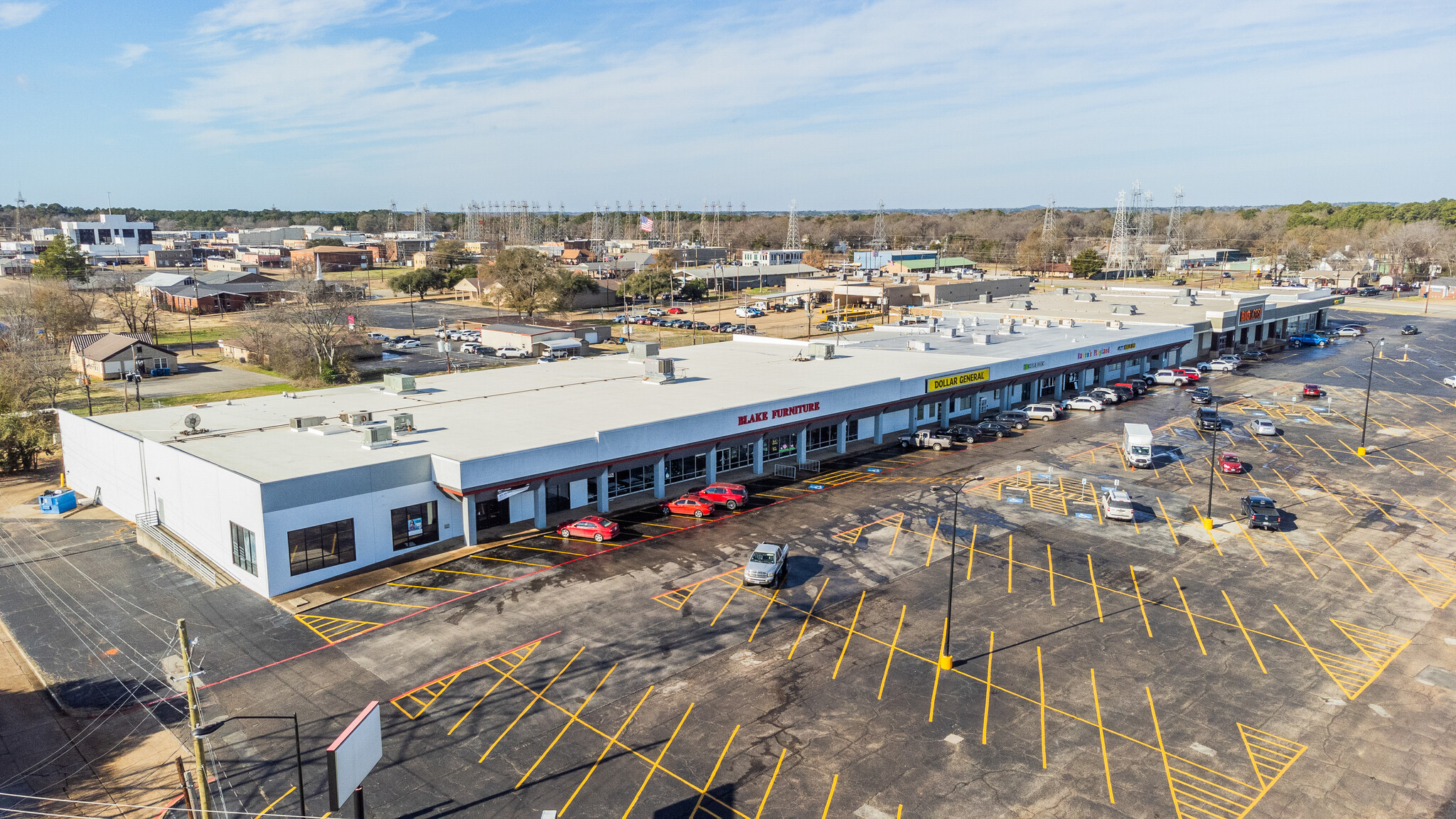 102-110 Midtown Dr, Kilgore, TX for lease Building Photo- Image 1 of 8