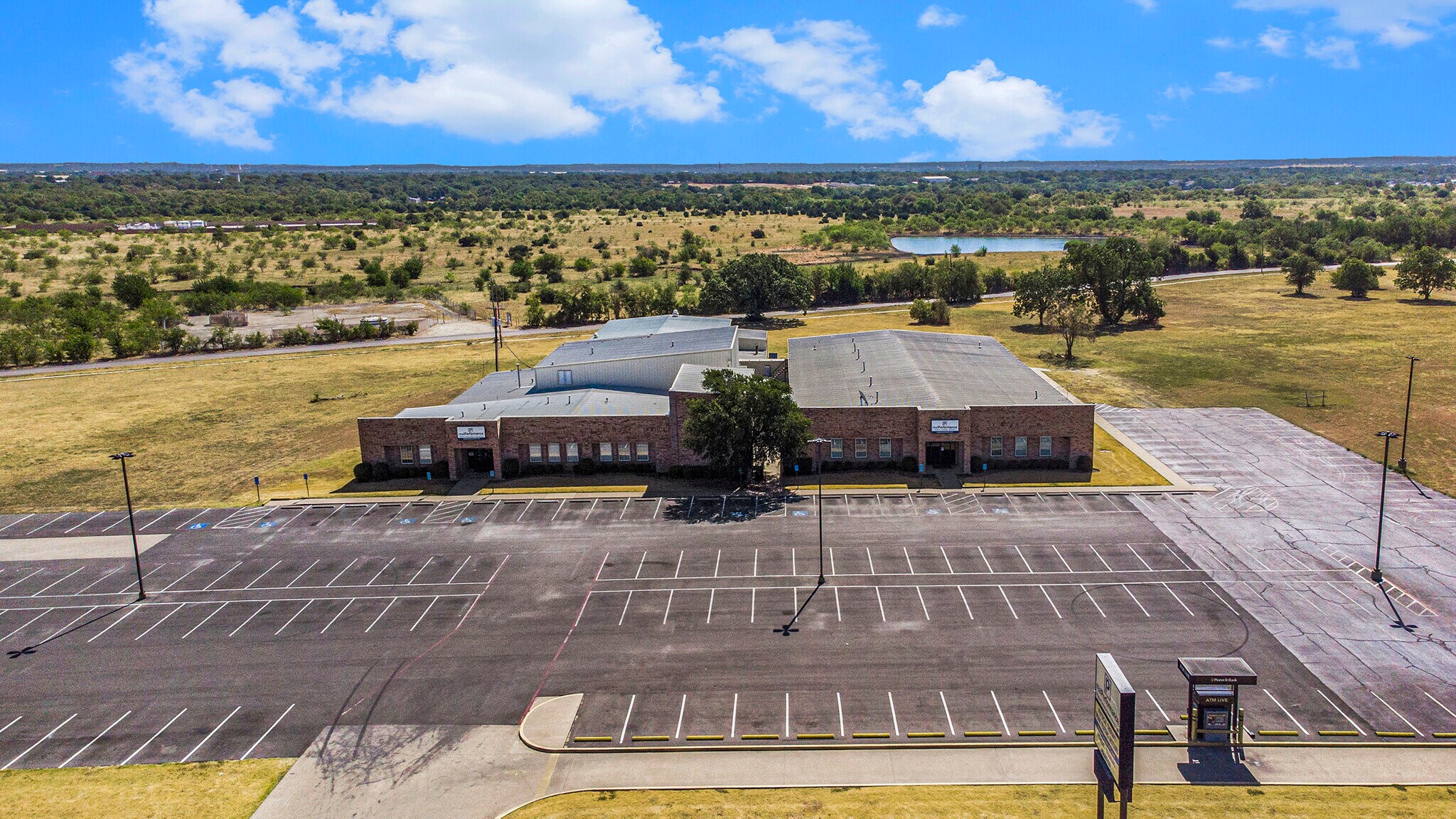 1014 N Nolan River Rd, Cleburne, TX for sale Building Photo- Image 1 of 1