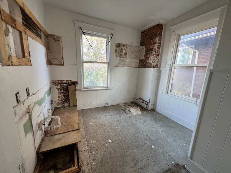 2600-2604 Melrose Ave, Cincinnati, OH for sale - Building Photo - Image 3 of 24