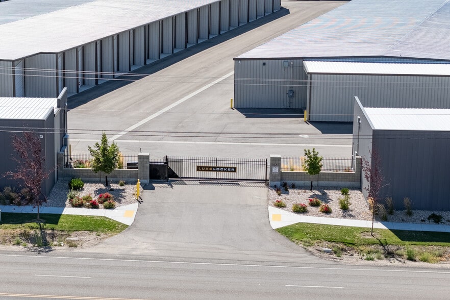 7373 S Federal Way, Boise, ID for sale - Building Photo - Image 1 of 13