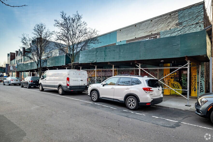 43-12 50th St, Woodside, NY for sale - Primary Photo - Image 1 of 1