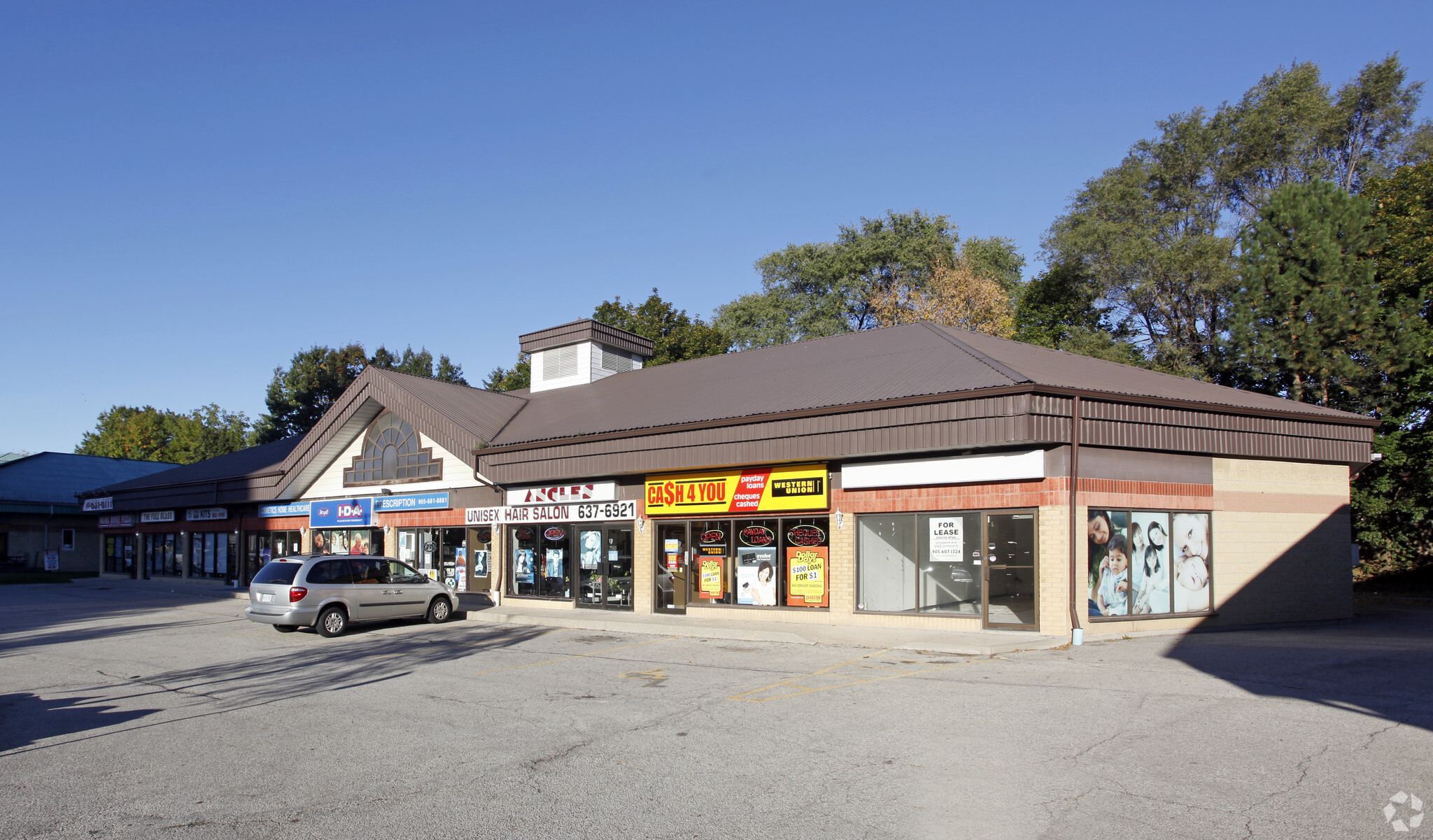 665 Plains Rd E, Burlington, ON for lease Primary Photo- Image 1 of 3