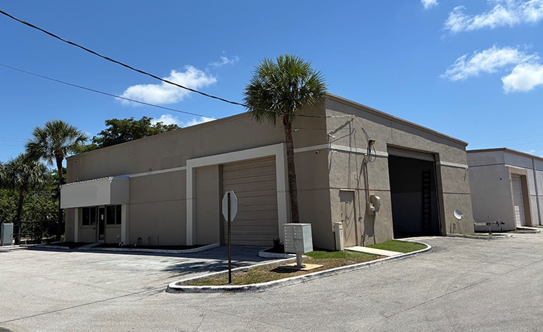 3464 SW 15th St, Deerfield Beach, FL for lease Interior Photo- Image 1 of 7