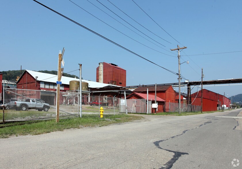 1001 Main St, Martins Ferry, OH for lease - Primary Photo - Image 1 of 2