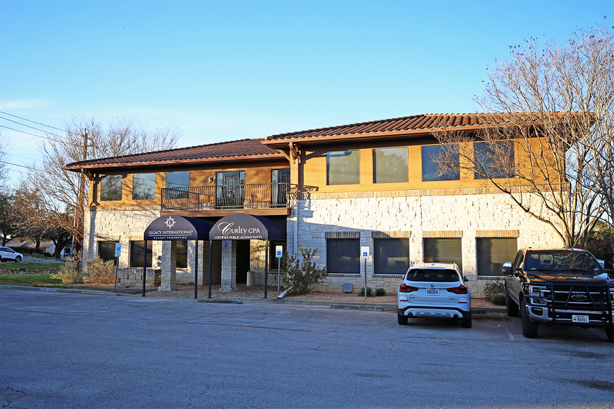 2101 Lakeway Blvd, Lakeway, TX for lease - Building Photo - Image 1 of 4