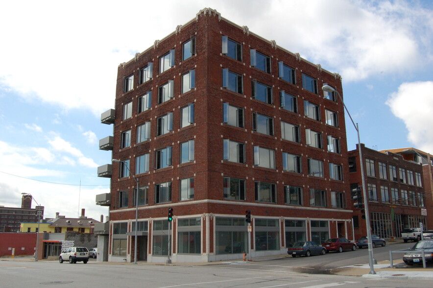 1800 Baltimore Ave, Kansas City, MO for lease - Building Photo - Image 2 of 11