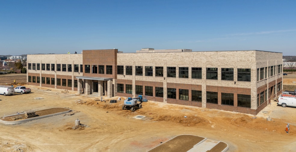 15350 E West Rd, Midlothian, VA for lease - Building Photo - Image 2 of 8