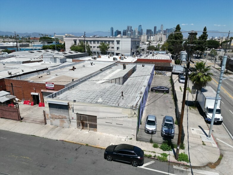 147 W 31st St, Los Angeles, CA for sale - Building Photo - Image 3 of 3