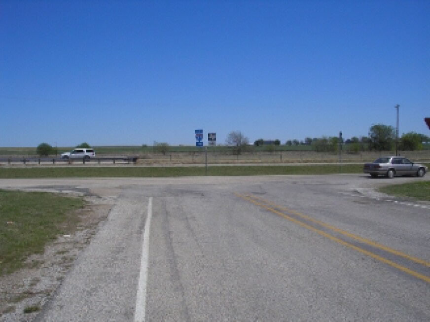 IH 35, Valley View, TX 76272