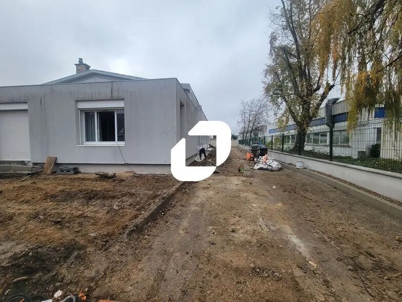 22 Avenue Ferdinand De Lesseps, Morangis for lease - Building Photo - Image 1 of 14