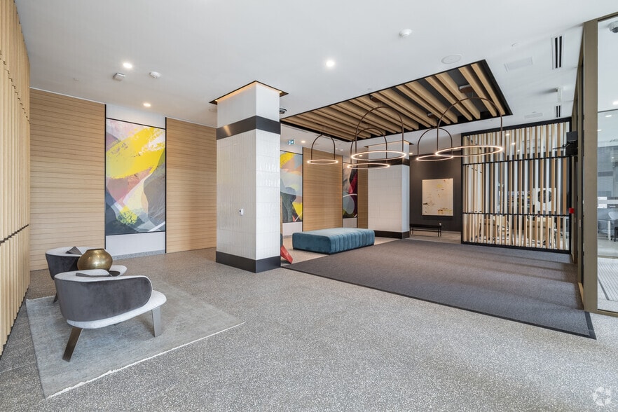 300 McRae Av, Ottawa, ON for lease - Lobby - Image 3 of 31