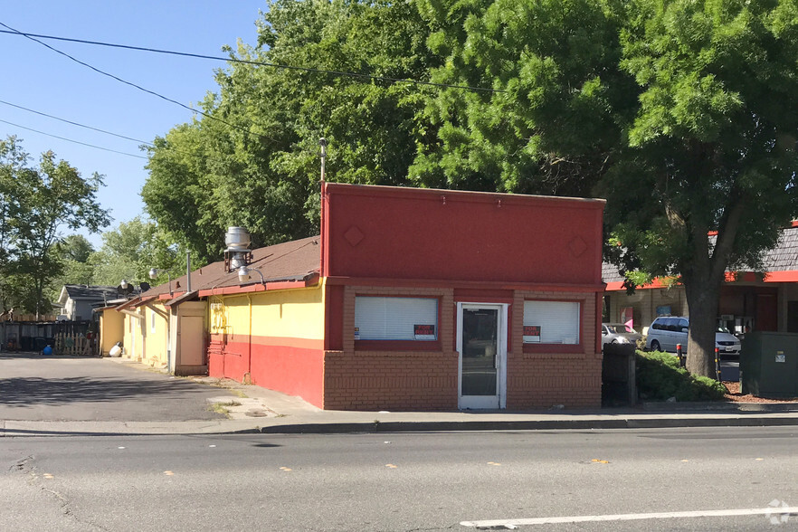 1226 E Main St, Woodland, CA for sale - Primary Photo - Image 1 of 1