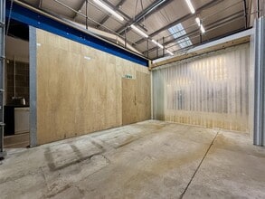 Adelphi Way, Chesterfield for lease Interior Photo- Image 1 of 5