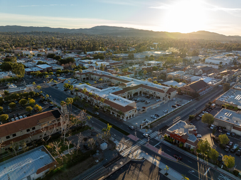 101 E Redlands Blvd, Redlands, CA for lease - Building Photo - Image 3 of 32